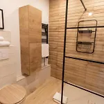 Guesthost - Modern Flat With Lovely Terrace Апартаменти Санремо