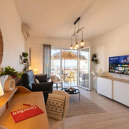 Guesthost - Modern Flat With Lovely Terrace Санремо
