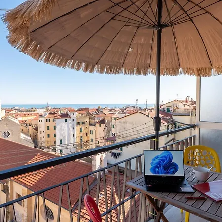 Apartmán Guesthost - Modern Flat With Lovely Terrace