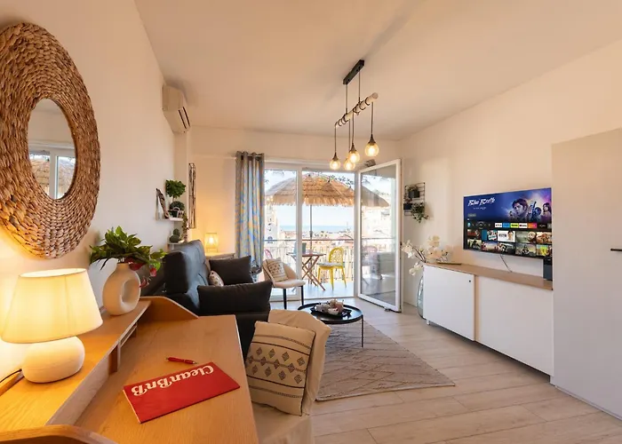 Guesthost - Modern Flat With Lovely Terrace San Remo