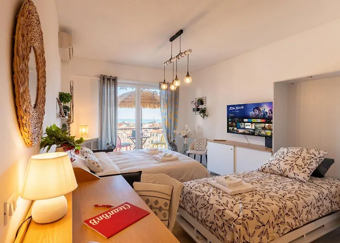 Apartamento Guesthost - Modern Flat With Lovely Terrace San Remo