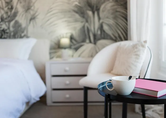 Apartamento Guesthost - Modern Flat With Lovely Terrace