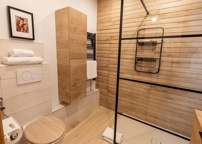 Guesthost - Modern Flat With Lovely Terrace Apartamento San Remo